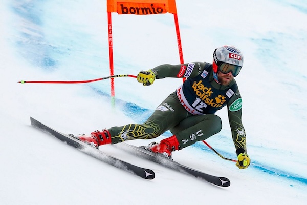 Downhill racing at Bormio