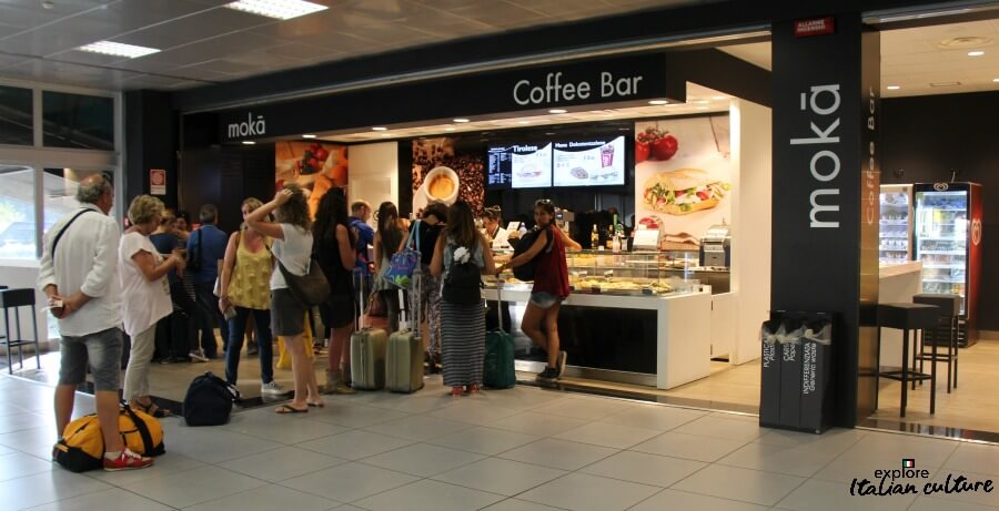 The coffee bar in the arrivals part of Ciampino airport.