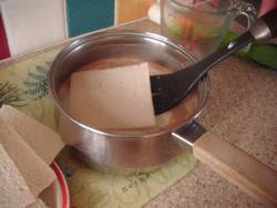 Bread slice in a saucepan - Savoury easy Tiramisu recipe