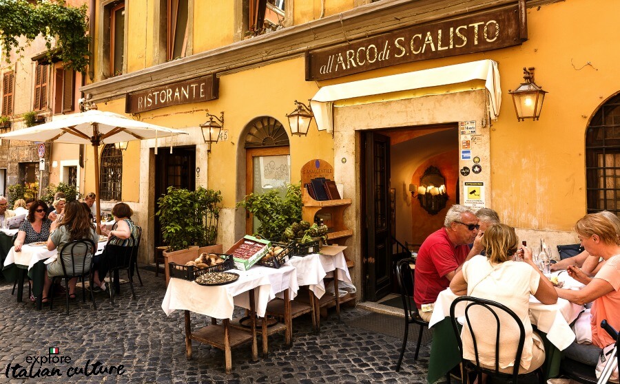 Enjoy a meal in the shade when it's too hot to sit in the Rome sun! Enjoy a meal in the shade when it's too hot to sit in the sun!