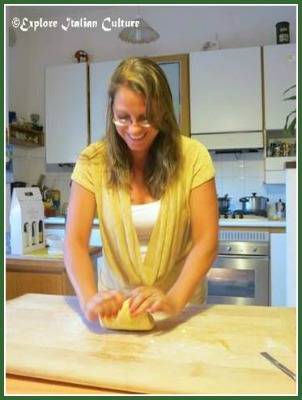 An easy fresh pasta recipe from our friend Graziella's kitchen.