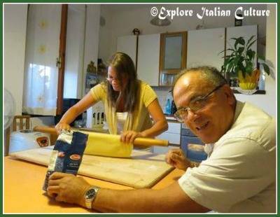 Claudio wants to add flour to the pasta doug