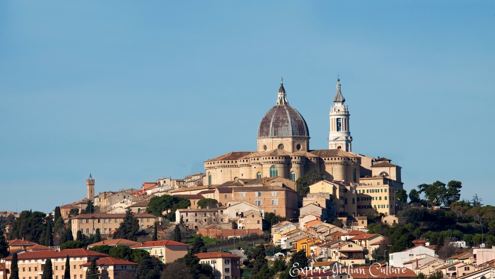 The pretty pilgrimage town of Loreto, sitting high above the Adriatic sea on the beautiful Le Marche coast..