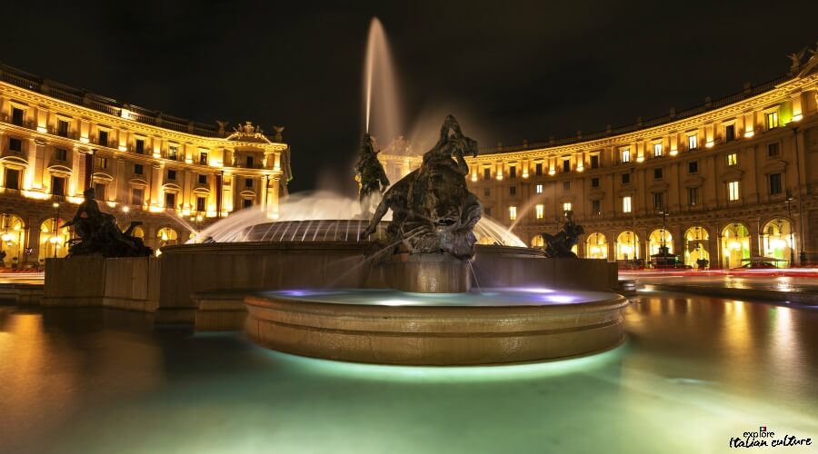 Piazza della Repubbica, Rome, at night. The fountain at the piazza della Repubblica, Rome, at night.