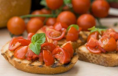 How to make bruschetta