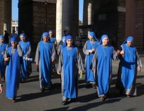 Lent calendar nuns come to pray